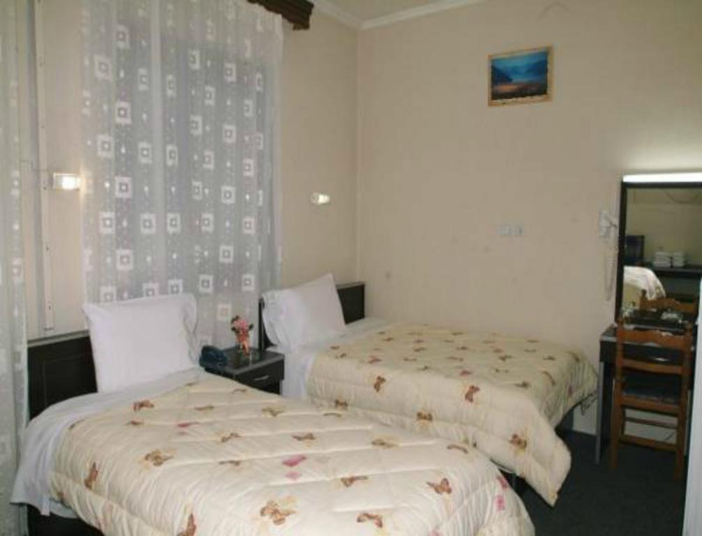 Hotel Hellinis Florina Extérieur photo